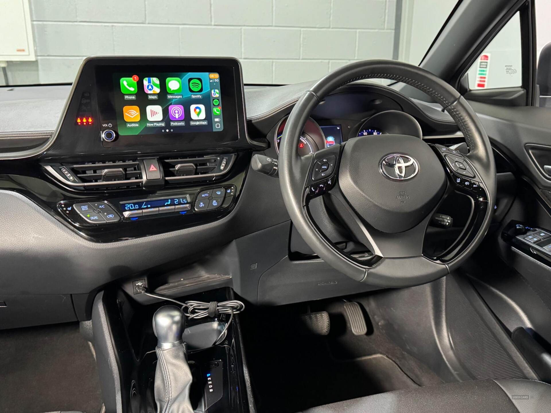 Feb 2023 Toyota C-HR 1.8 Hybrid Design 5dr CVT