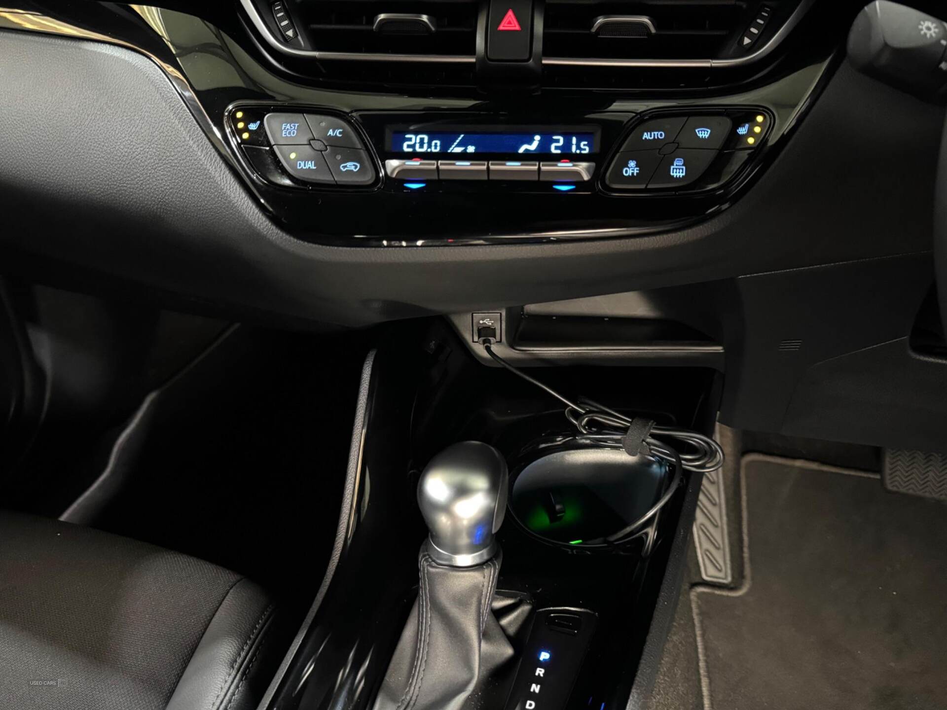 Feb 2023 Toyota C-HR 1.8 Hybrid Design 5dr CVT