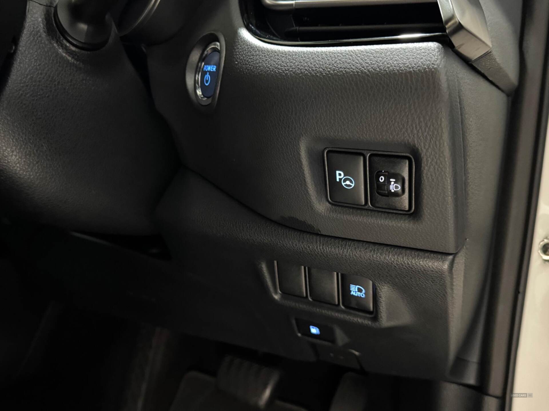 Feb 2023 Toyota C-HR 1.8 Hybrid Design 5dr CVT