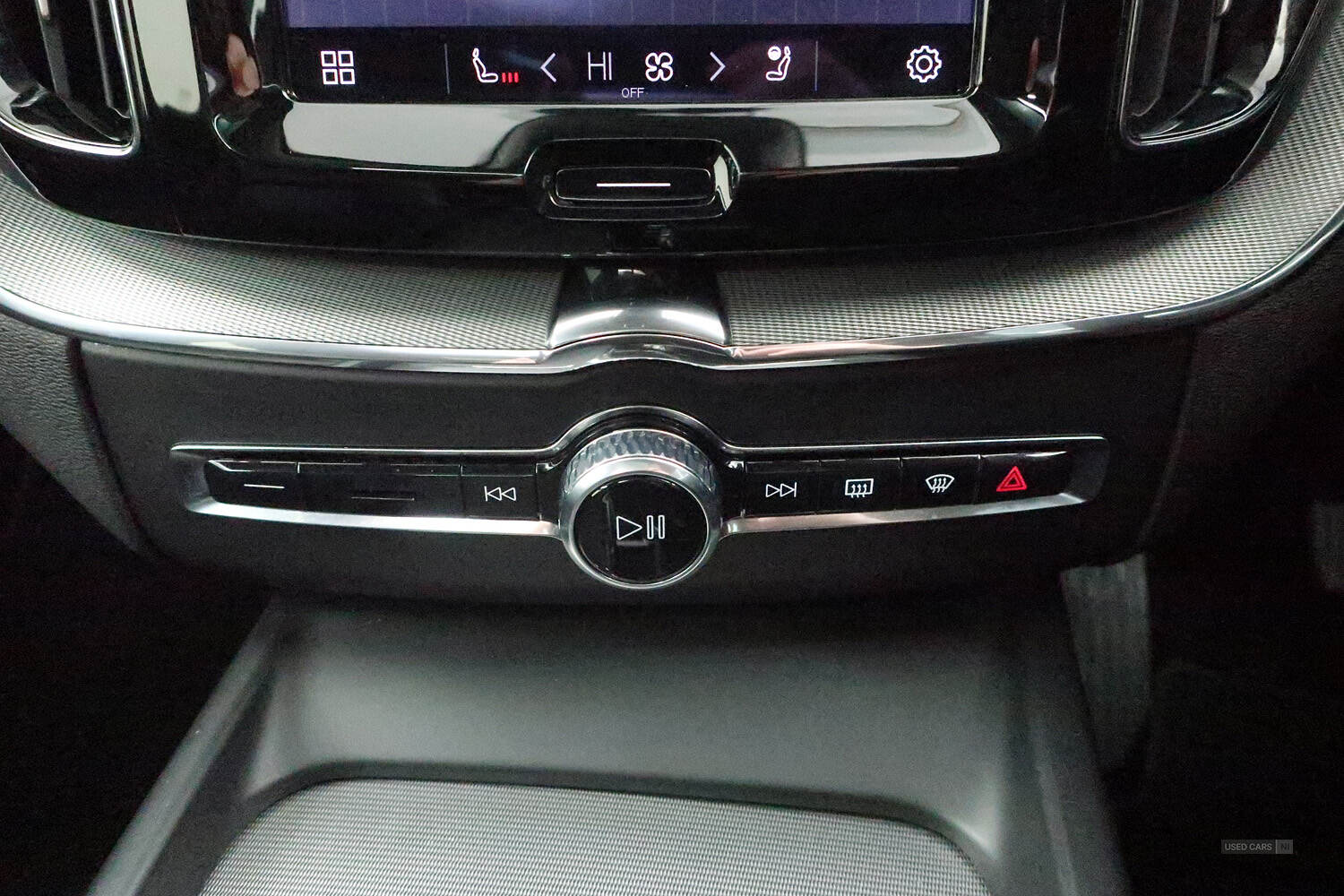 Apr 2024 Volvo XC60 2.0 T6 [350] RC PHEV Plus Dark 5dr AWD Geartronic