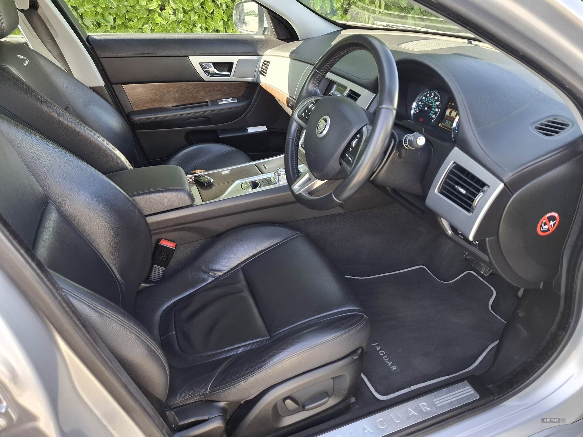 Jul 2013 Jaguar XF 3.0d V6 Luxury 4dr Auto [Start Stop]