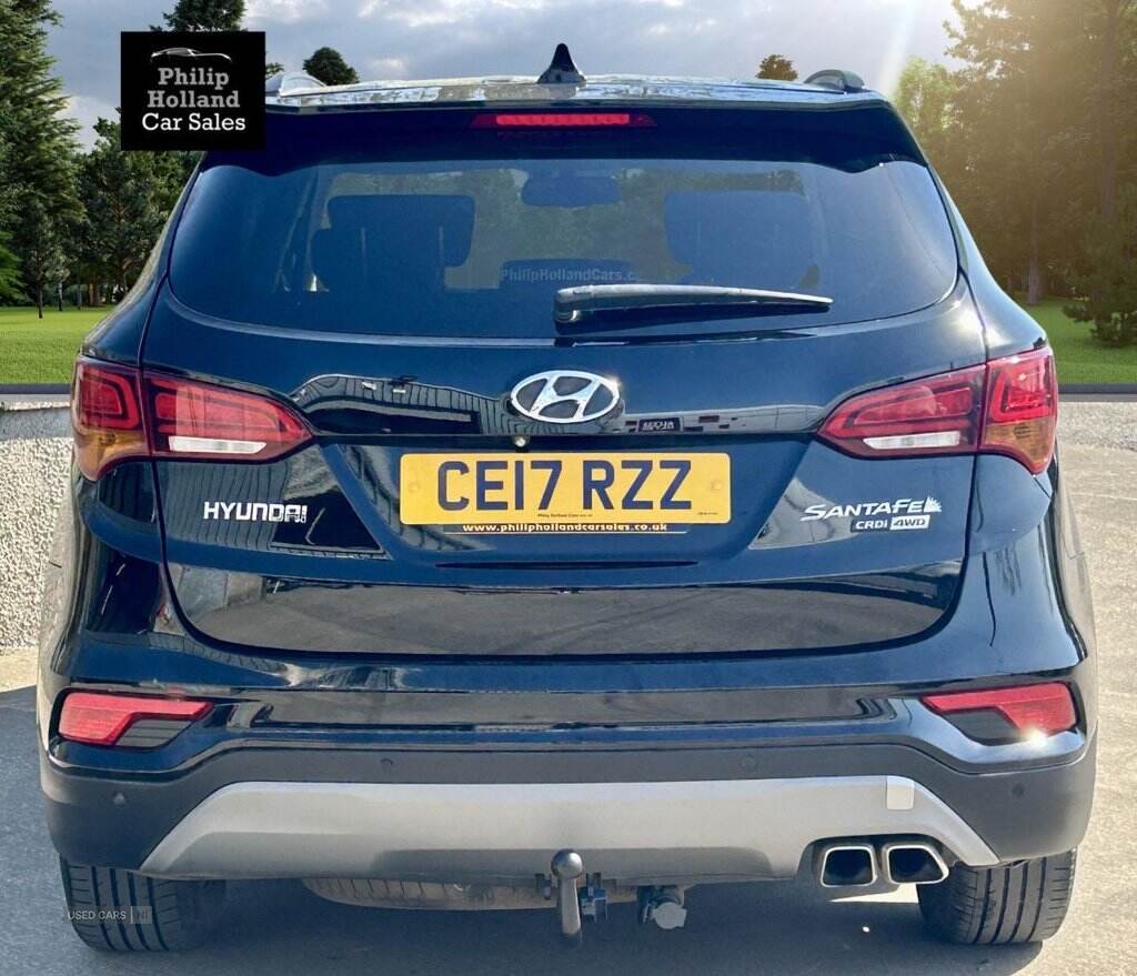 2017 Hyundai Santa Fe 2.2 CRDi Blue Drive Premium SUV 5dr Diesel Auto 4WD Euro 6 (s/s) (7 Seat) (200 ps)