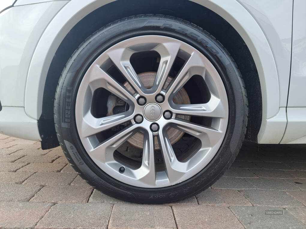 Jul 2016 Audi Q3 2.0 TDI Quattro S Line Plus 5dr