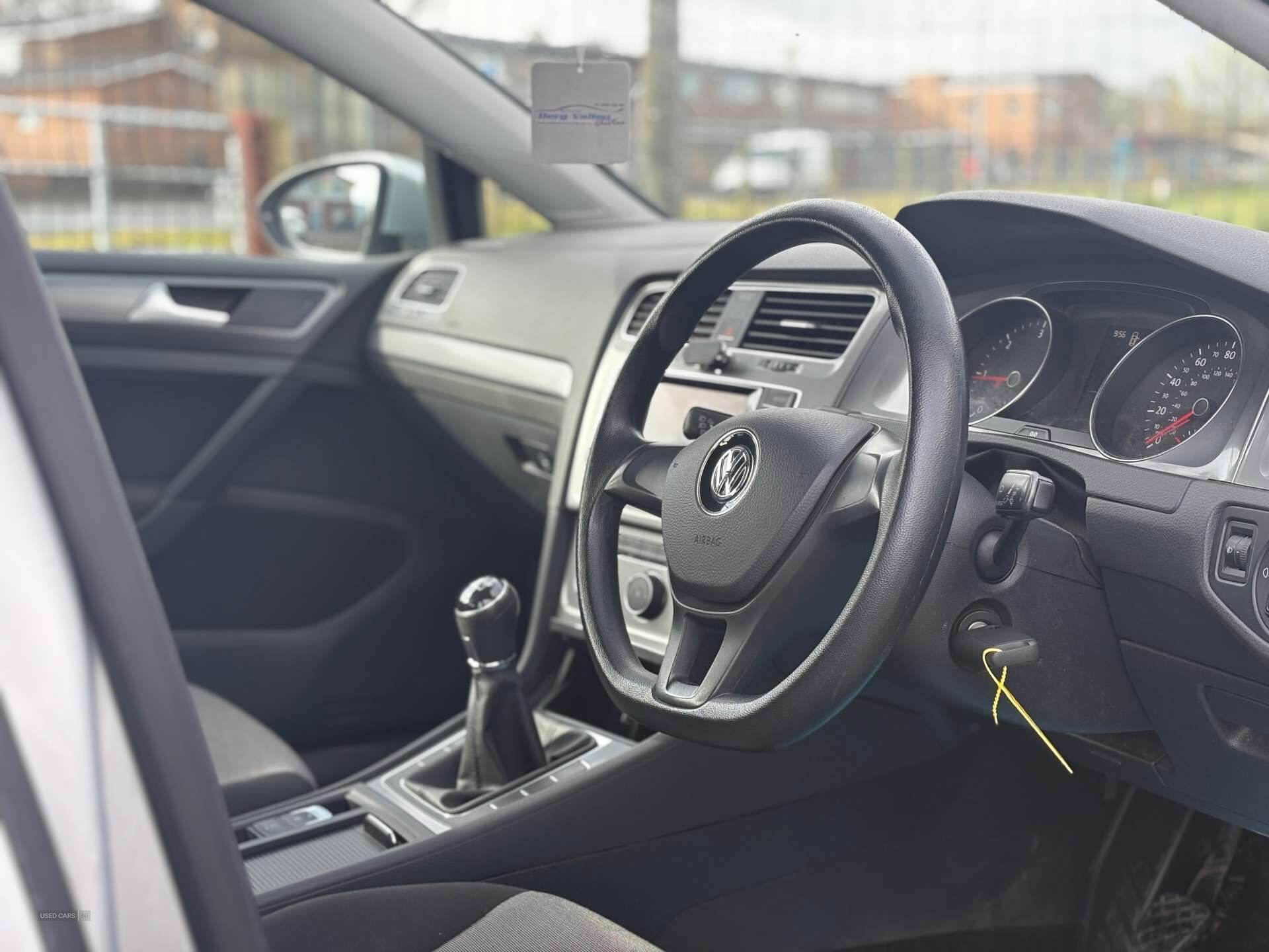 Jan 2014 Volkswagen Golf 1.6 TDI 105 S 5dr