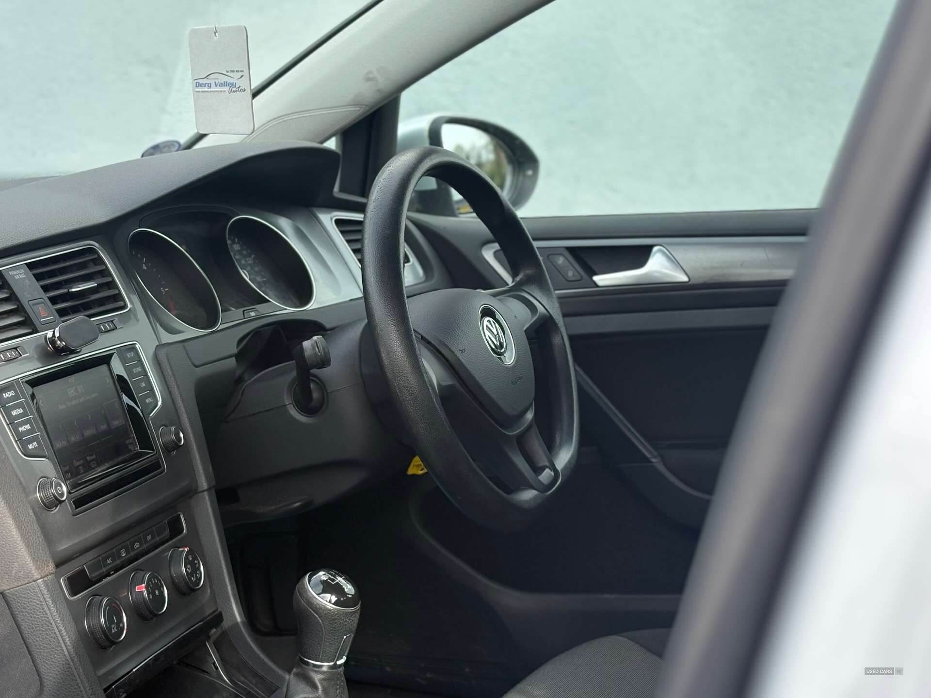 Jan 2014 Volkswagen Golf 1.6 TDI 105 S 5dr