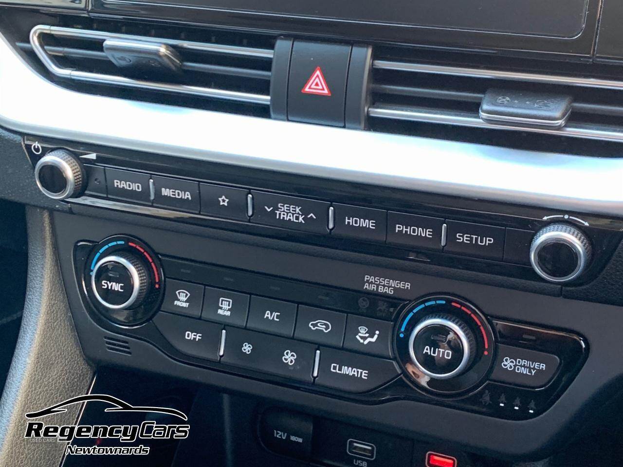 Oct 2019 Kia Niro 1.6 GDi Hybrid 2 5dr DCT