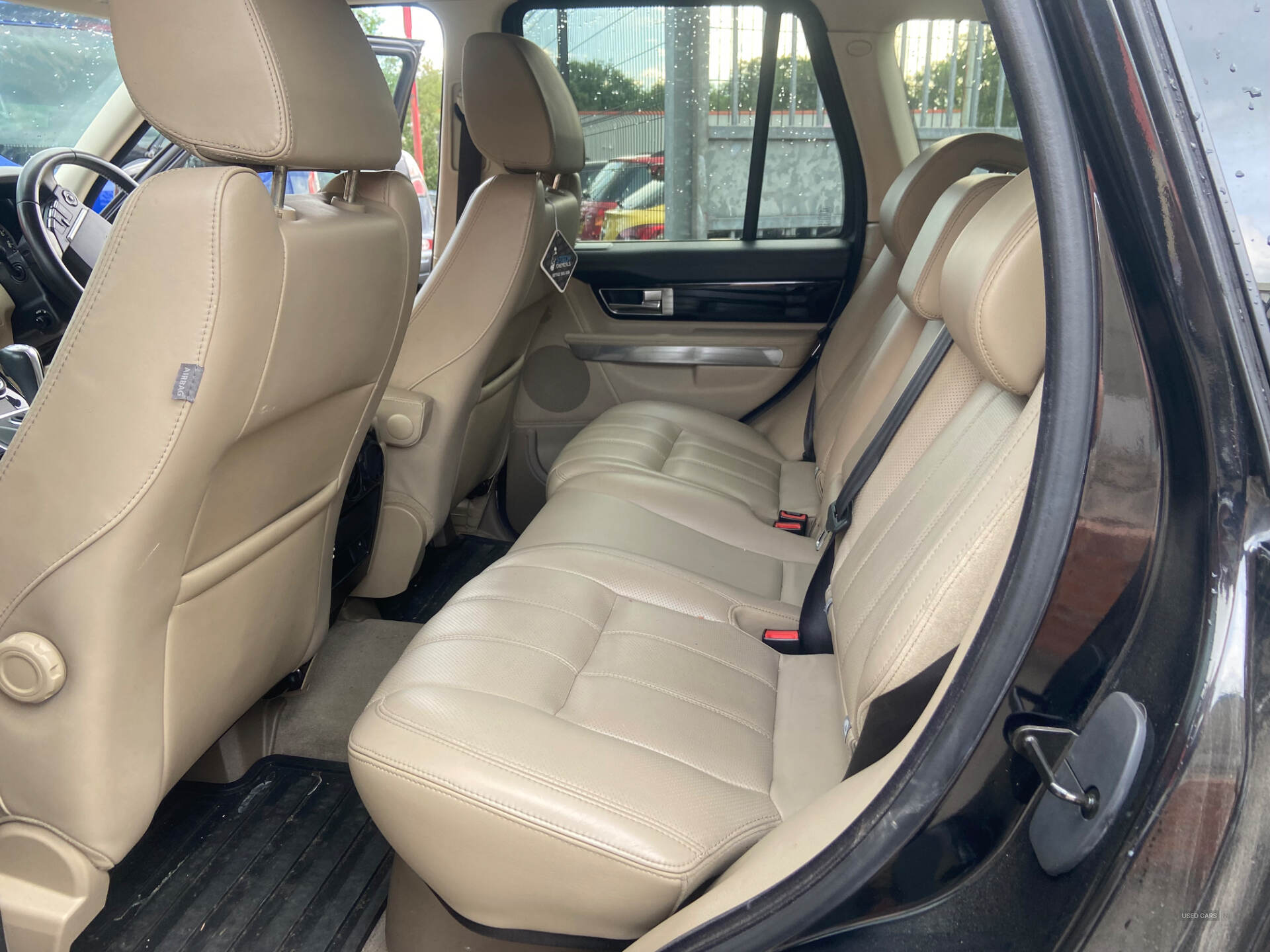 Mar 2011 Land Rover Range Rover Sport 3.0 TDV6 HSE 5dr CommandShift