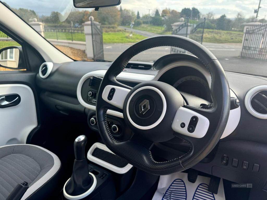 Jun 2017 Renault Twingo 1.0 SCE Dynamique 5dr [Start Stop]