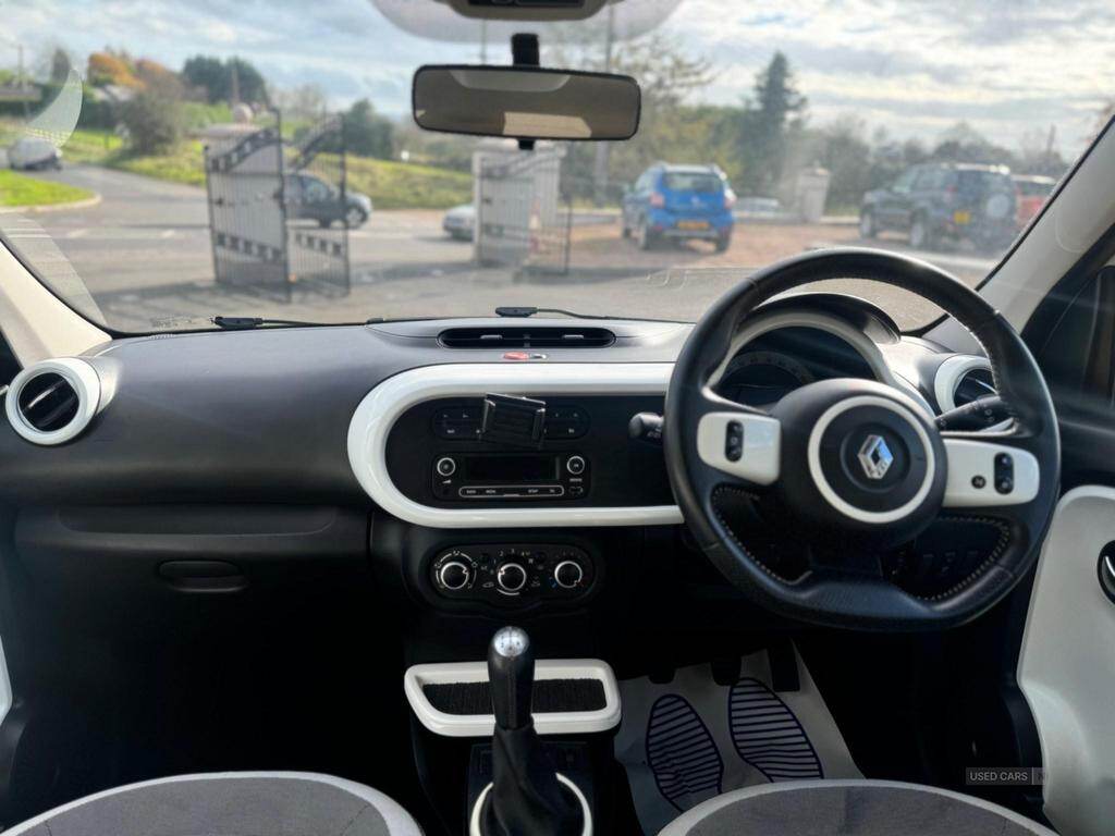 Jun 2017 Renault Twingo 1.0 SCE Dynamique 5dr [Start Stop]
