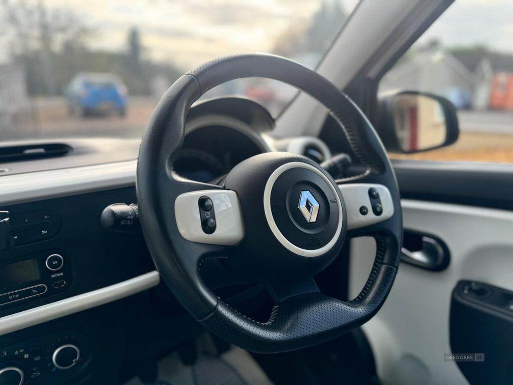 Jun 2017 Renault Twingo 1.0 SCE Dynamique 5dr [Start Stop]