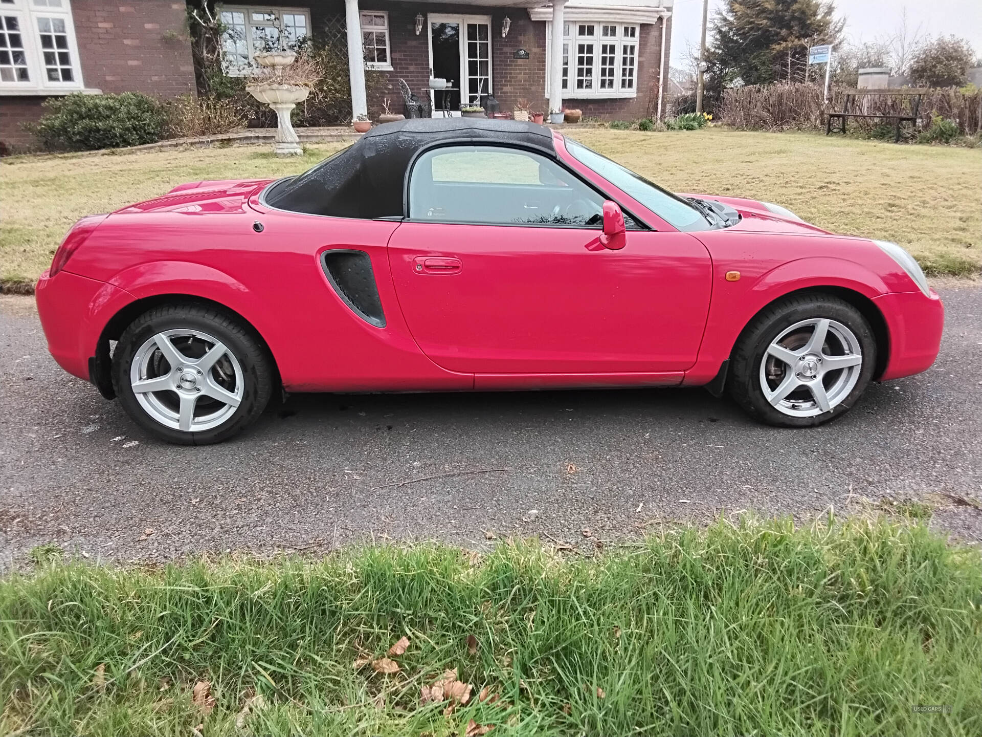 Apr 2002 Toyota MR2 1.8 VVTi 2dr
