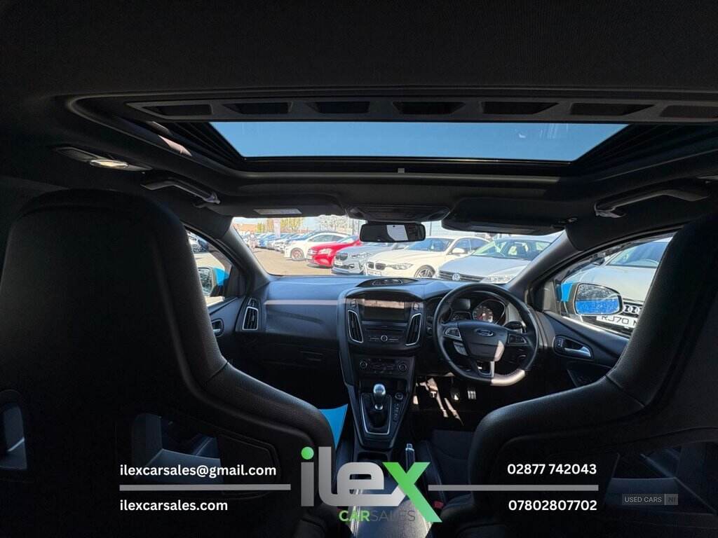 Apr 2016 Ford Focus RS 2.3T EcoBoost RS Hatchback 5dr Petrol Manual AWD E