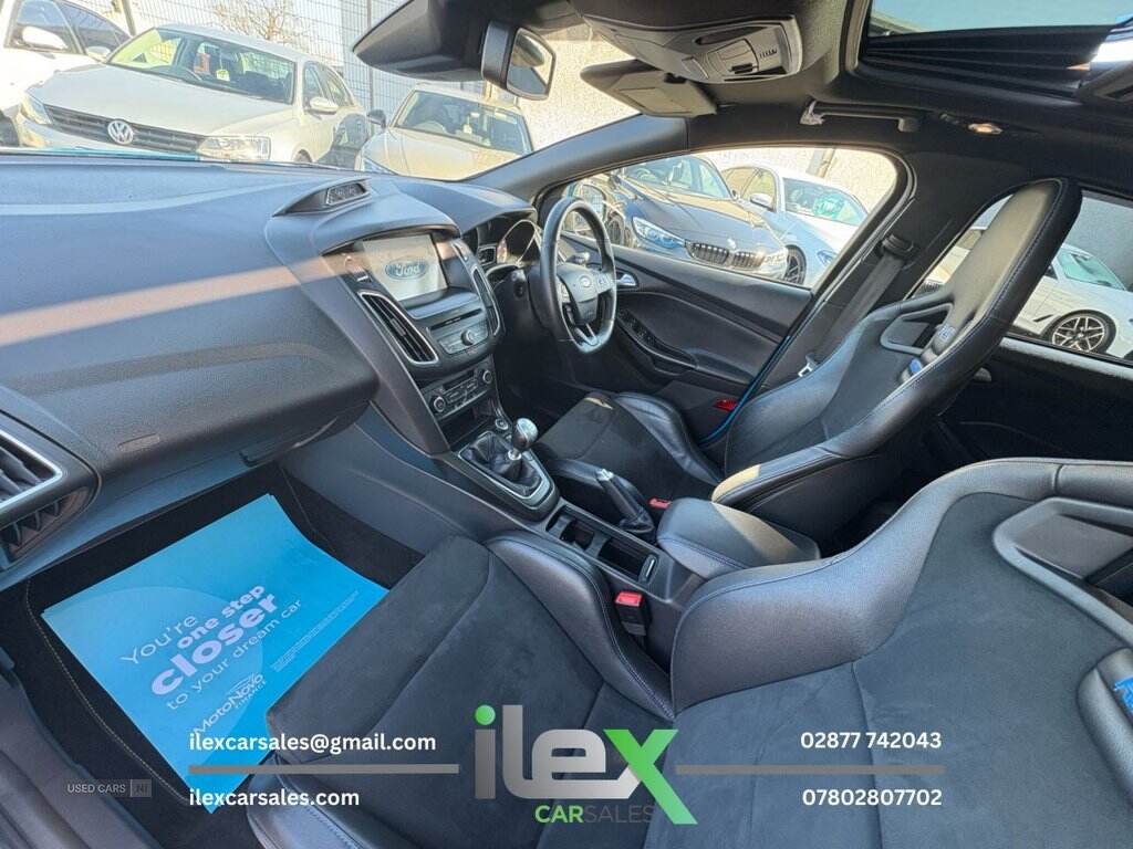 Apr 2016 Ford Focus RS 2.3T EcoBoost RS Hatchback 5dr Petrol Manual AWD E