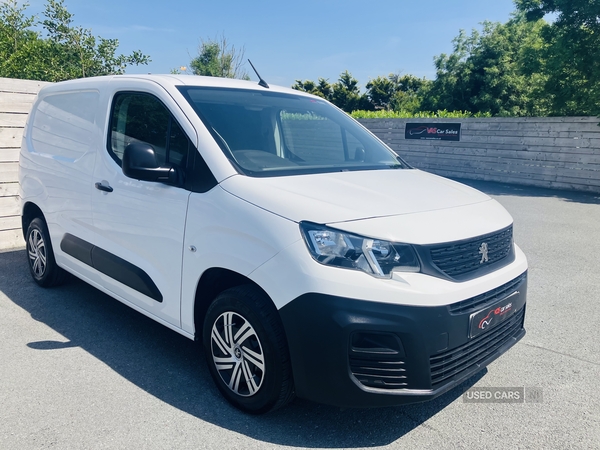 Peugeot Partner STANDARD DIESEL in Down