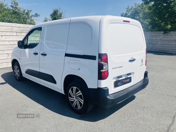 Peugeot Partner STANDARD DIESEL in Down