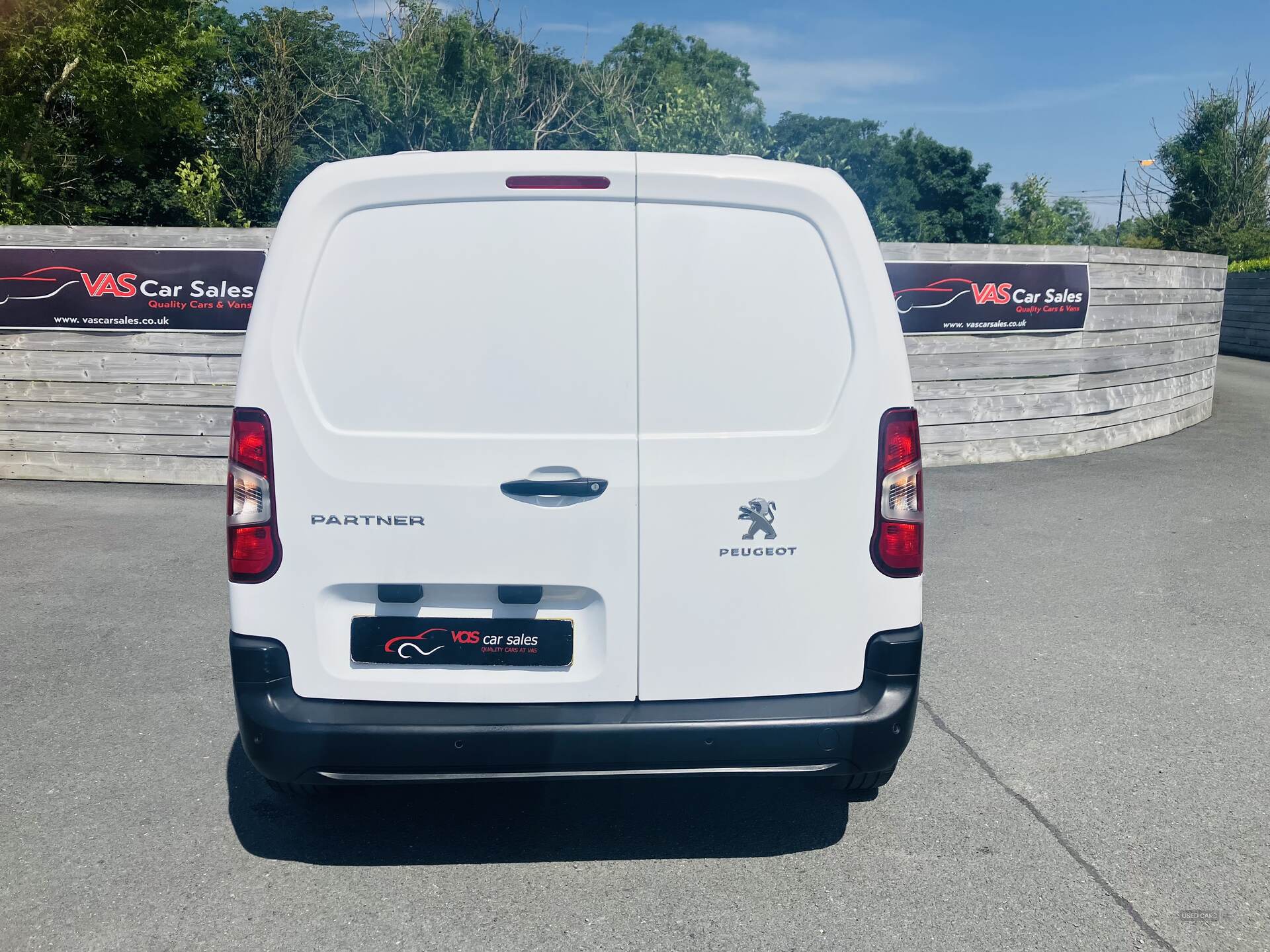 Peugeot Partner STANDARD DIESEL in Down