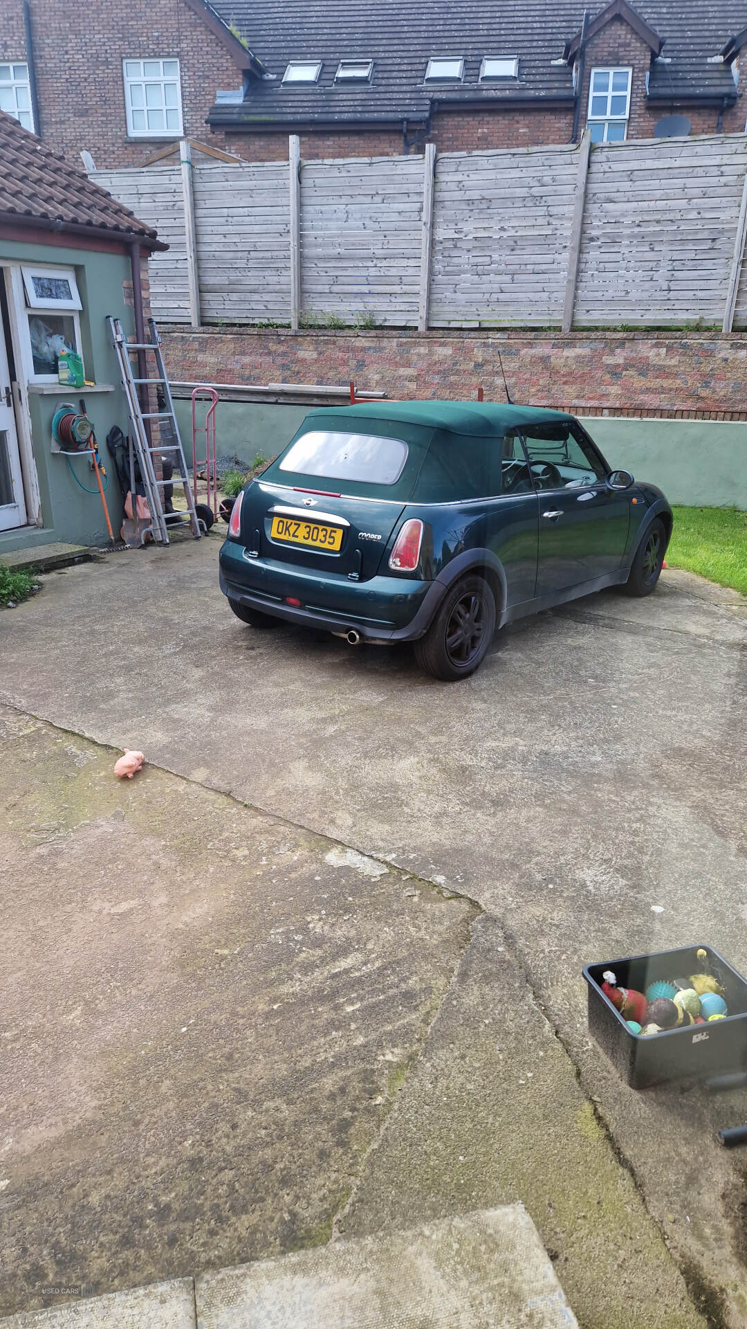 Apr 2005 MINI Convertible 1.6 Cooper 2dr
