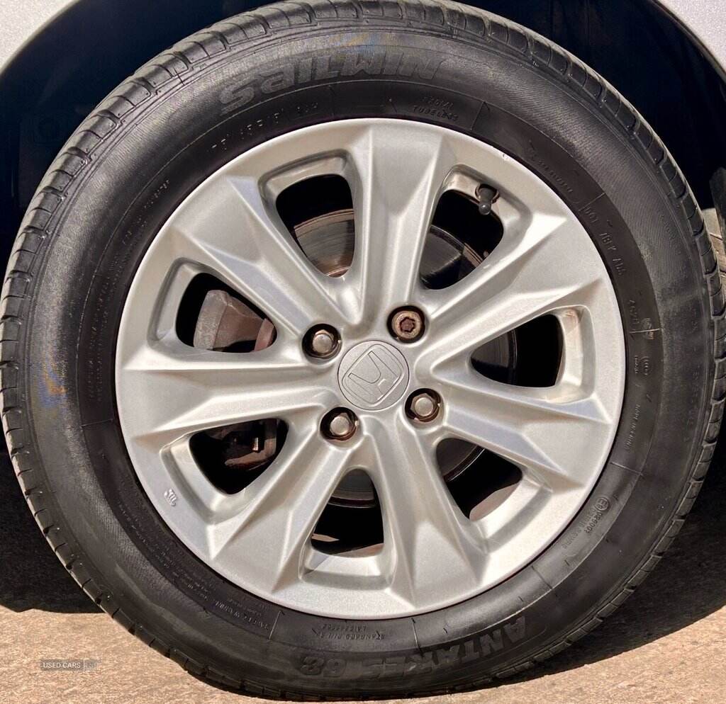 Nov 2011 Honda Jazz 1.4 i-VTEC ES 5dr CVT