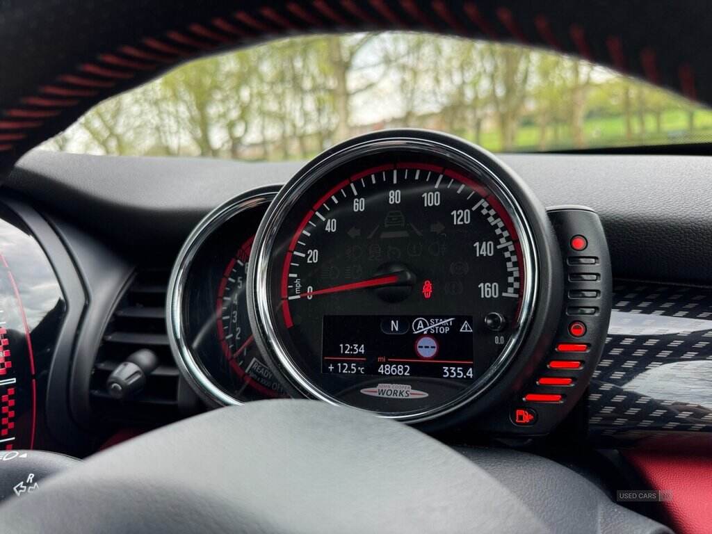 Apr 2016 MINI Hatch 2.0 John Cooper Works 3dr