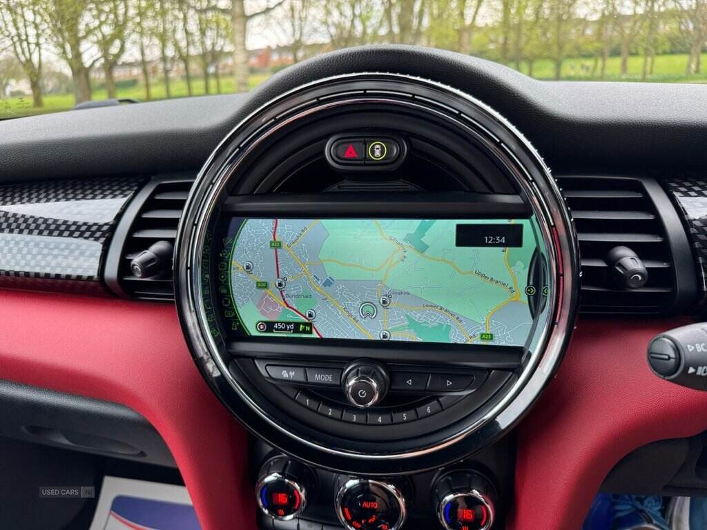 Apr 2016 MINI Hatch 2.0 John Cooper Works 3dr