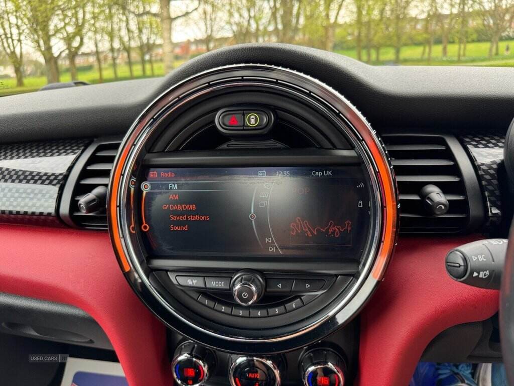 Apr 2016 MINI Hatch 2.0 John Cooper Works 3dr
