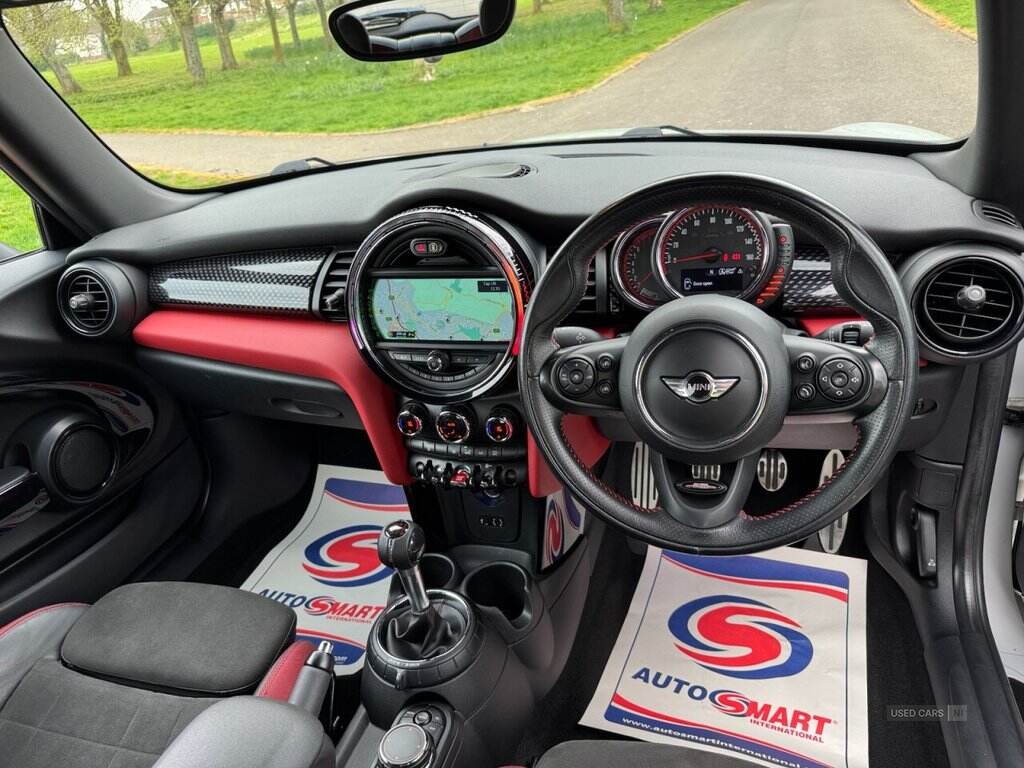 Apr 2016 MINI Hatch 2.0 John Cooper Works 3dr