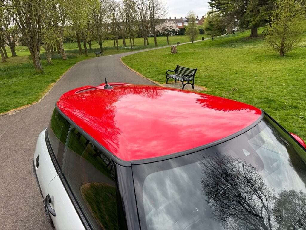 Apr 2016 MINI Hatch 2.0 John Cooper Works 3dr