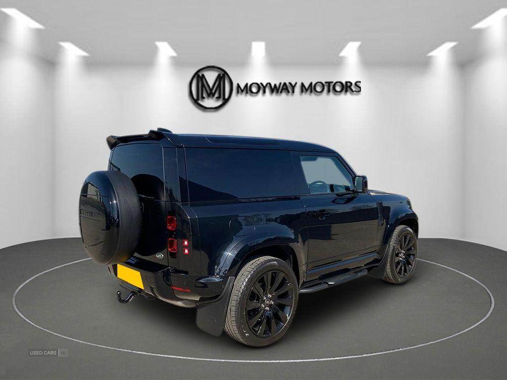 2023 Land Rover Defender 90 3.0 D250 MHEV Hard Top SUV Auto 4WD SWB Euro 6 (s/s) 3dr