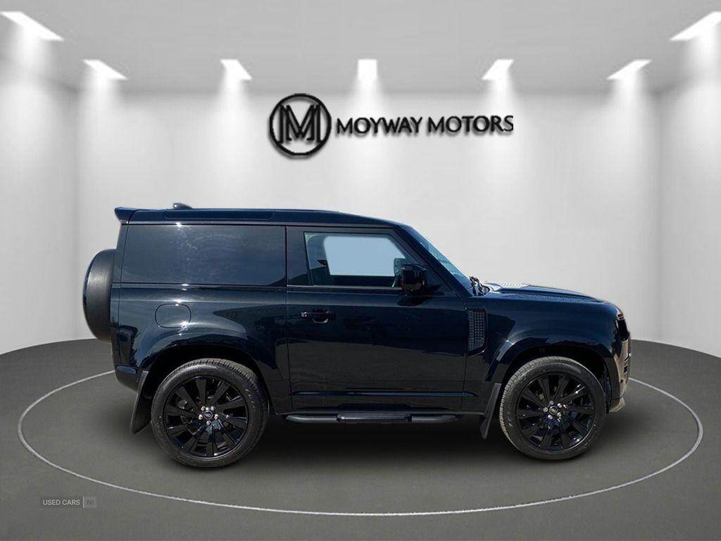 2023 Land Rover Defender 90 3.0 D250 MHEV Hard Top SUV Auto 4WD SWB Euro 6 (s/s) 3dr