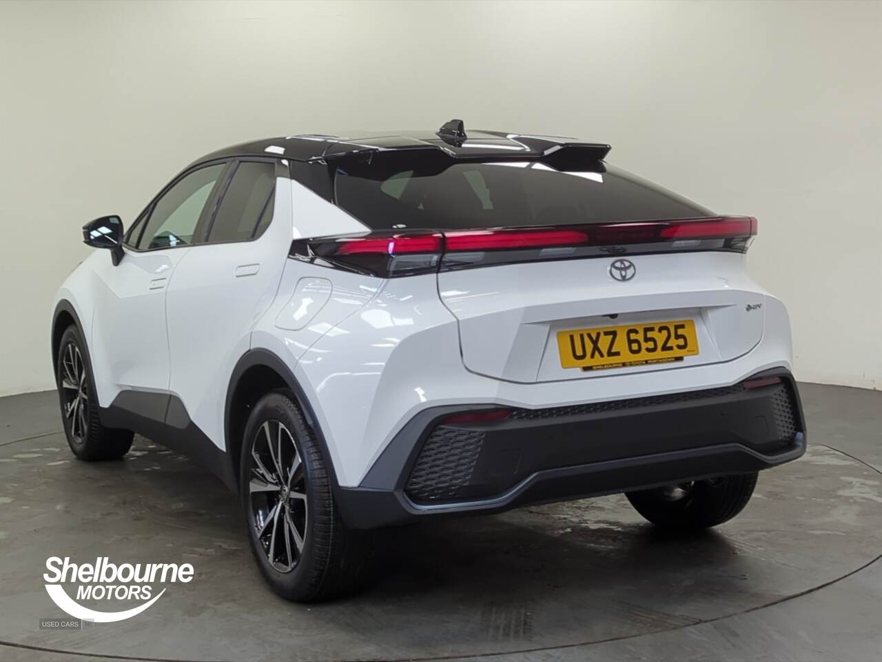 Mar 2025 Toyota C-HR 1.8 Hybrid Design 5dr CVT