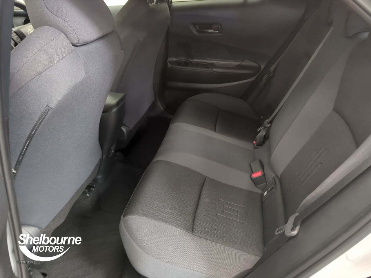 Mar 2025 Toyota C-HR 1.8 Hybrid Design 5dr CVT