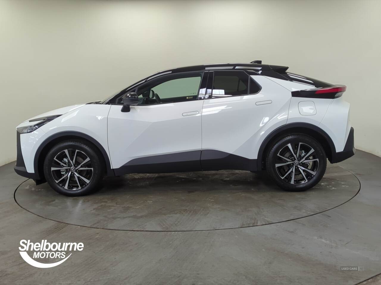 Mar 2025 Toyota C-HR 1.8 Hybrid Design 5dr CVT