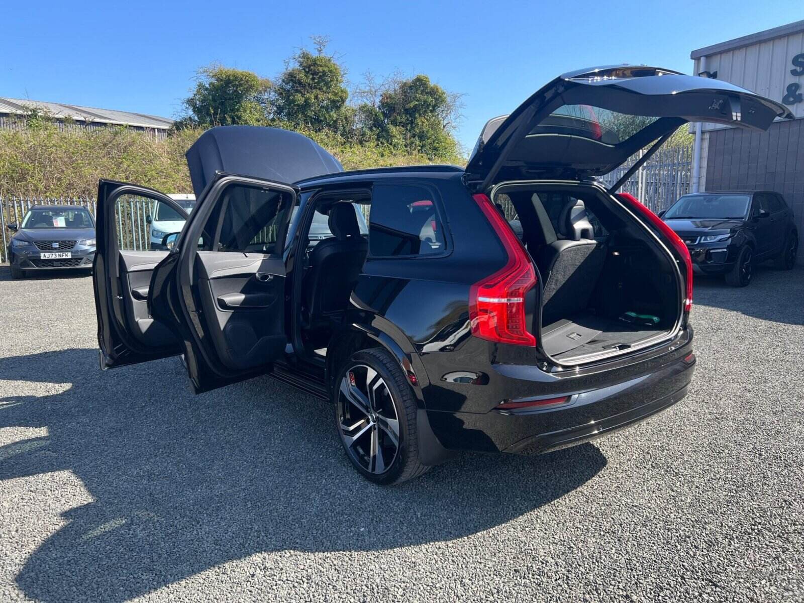 Jan 2022 Volvo XC90 2.0 B5D [235] R DESIGN 5dr AWD Geartronic