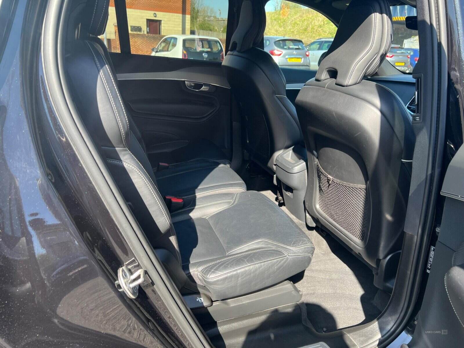 Jan 2022 Volvo XC90 2.0 B5D [235] R DESIGN 5dr AWD Geartronic