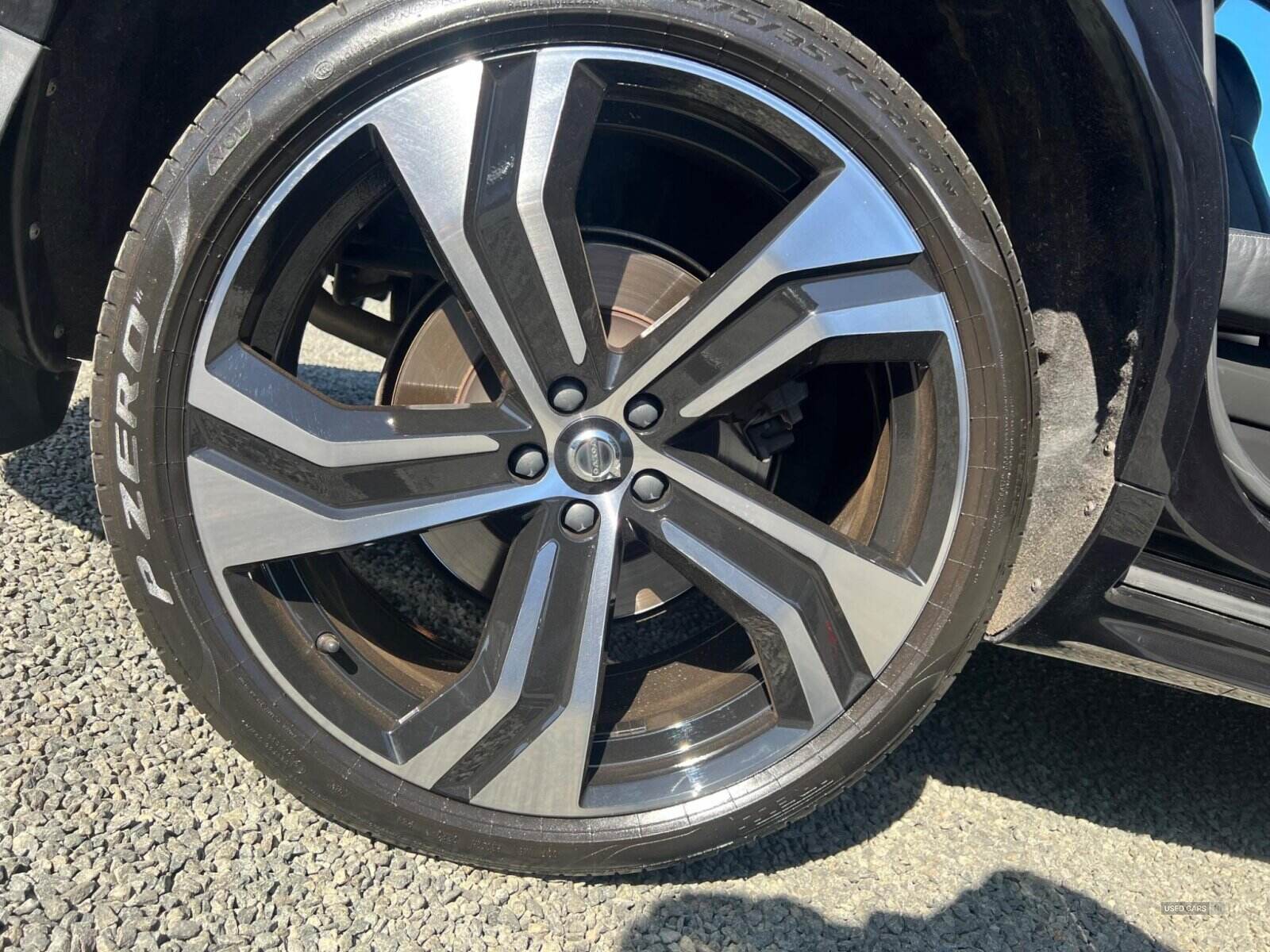 Jan 2022 Volvo XC90 2.0 B5D [235] R DESIGN 5dr AWD Geartronic