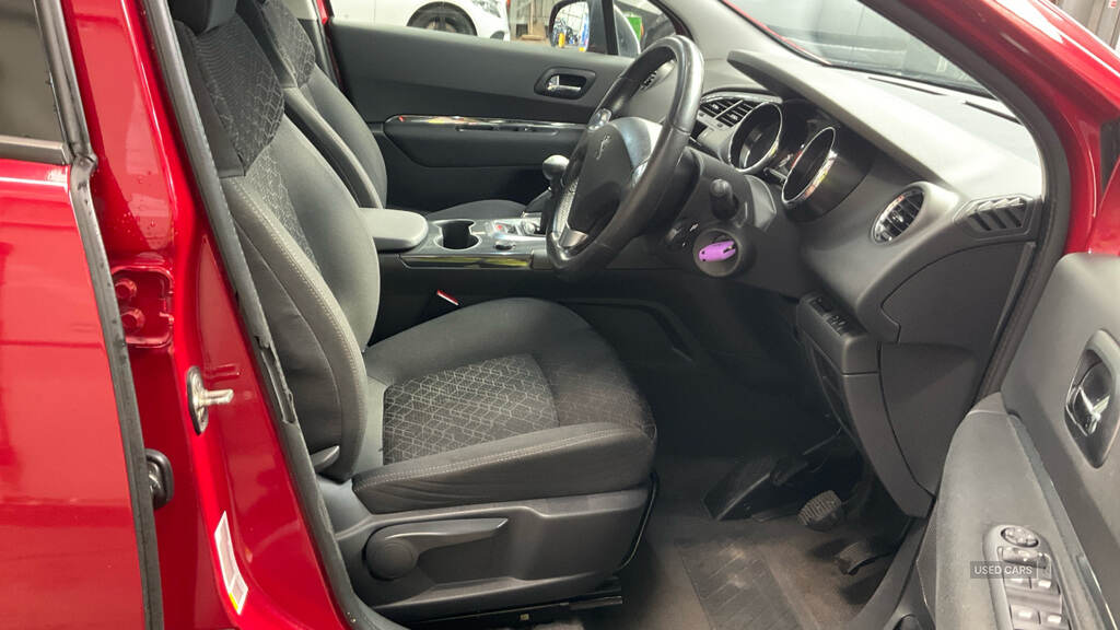 May 2015 Peugeot 3008 1.6 HDi Active 5dr
