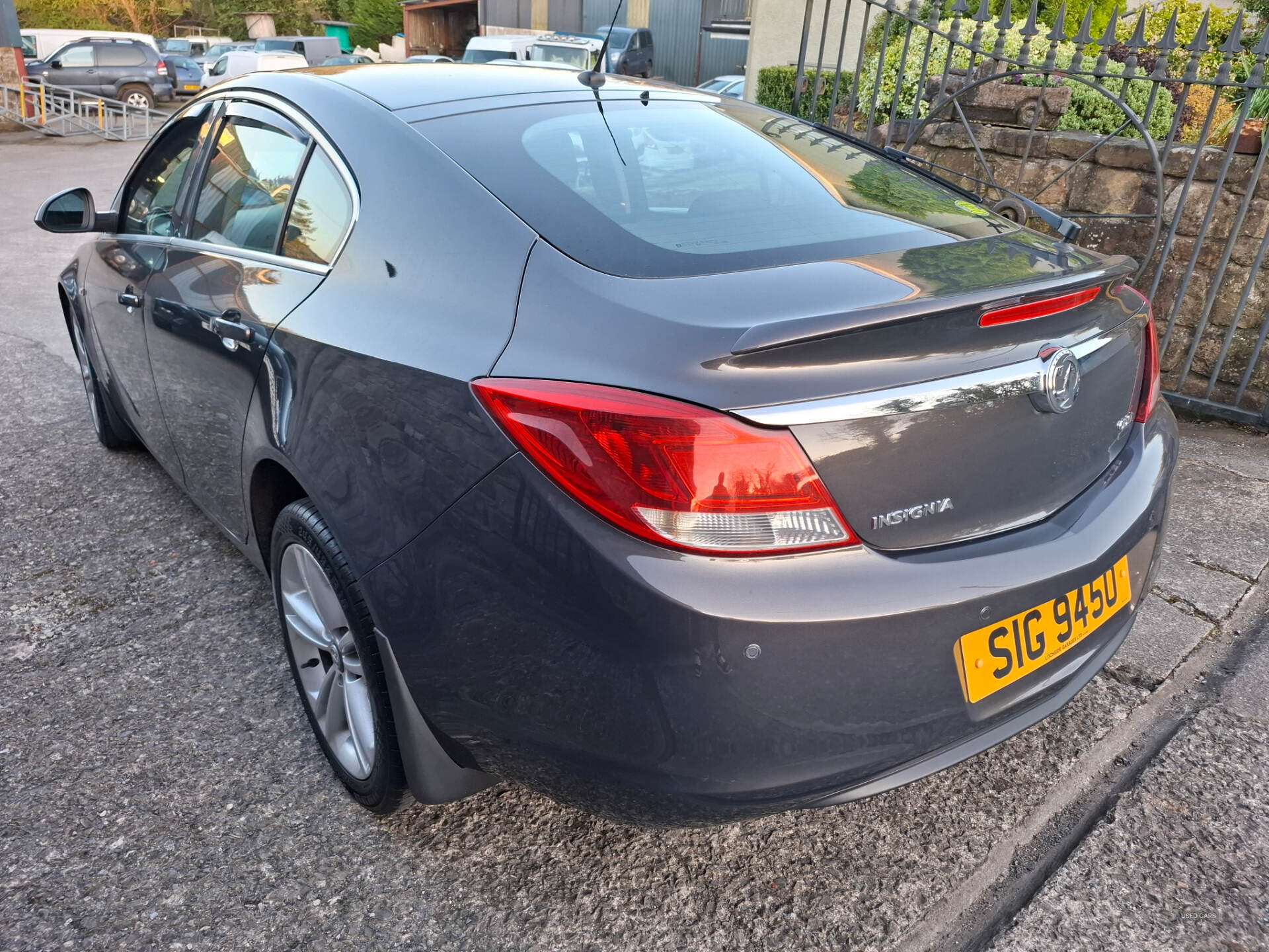 Jun 2013 Vauxhall Insignia 2.0 CDTi Exclusiv 5dr