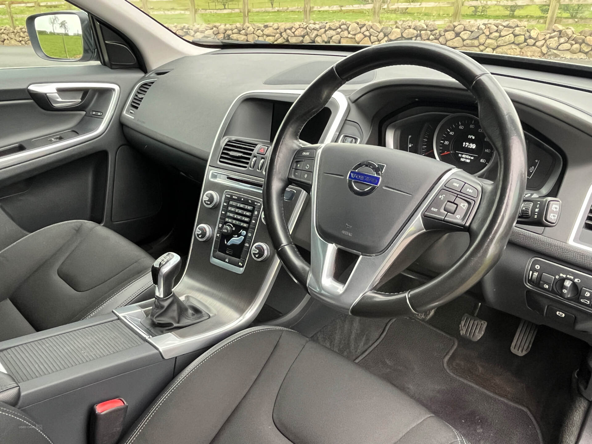 Sep 2015 Volvo XC60 D4 [190] SE Nav 5dr