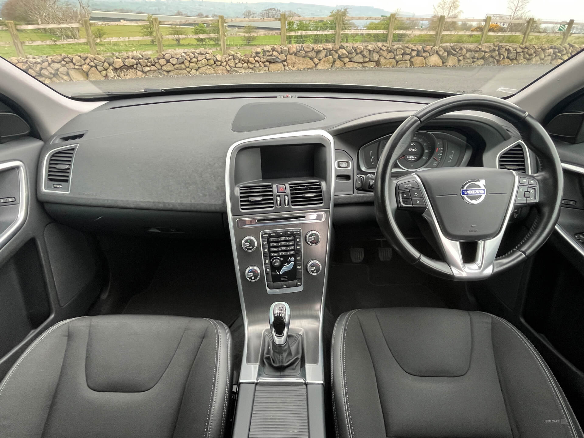 Sep 2015 Volvo XC60 D4 [190] SE Nav 5dr