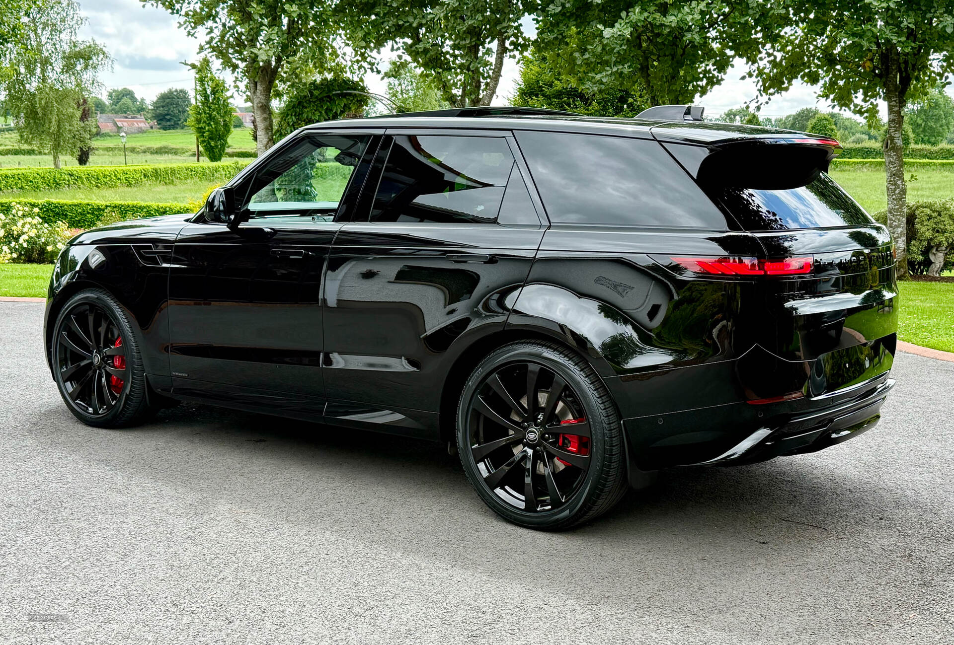 Mar 2024 Land Rover Range Rover Sport 3.0 D300 Autobiography 5dr Auto