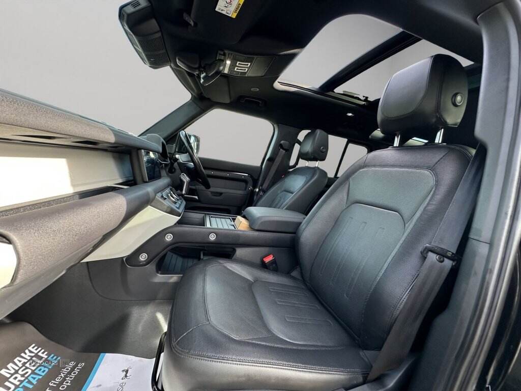 Nov 2021 Land Rover Defender 3.0 D300 X-Dynamic S 110 5dr Auto