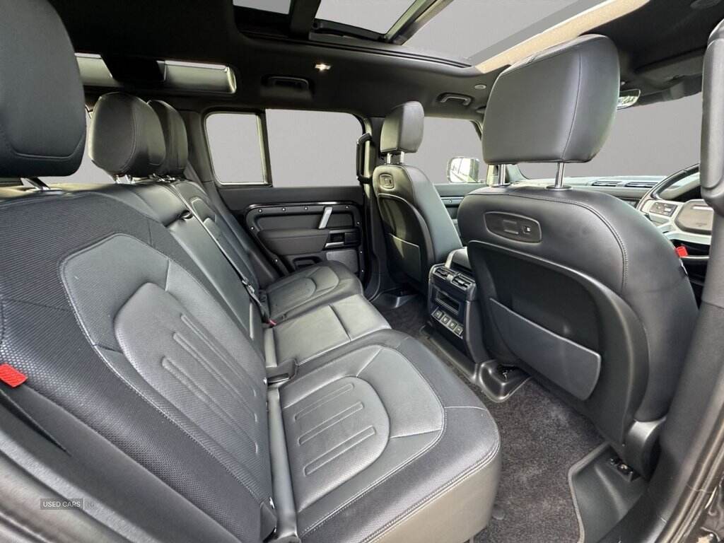Nov 2021 Land Rover Defender 3.0 D300 X-Dynamic S 110 5dr Auto