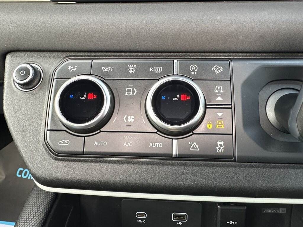 Nov 2021 Land Rover Defender 3.0 D300 X-Dynamic S 110 5dr Auto