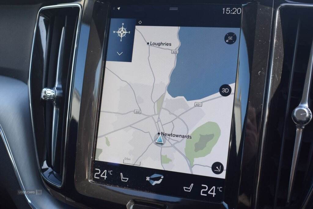 Nov 2017 Volvo XC60 2.0 D4 Momentum 5dr AWD Geartronic