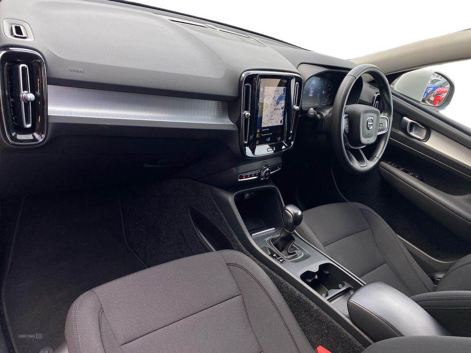 Jan 2021 Volvo XC40 1.5 T3 [163] Momentum 5Dr