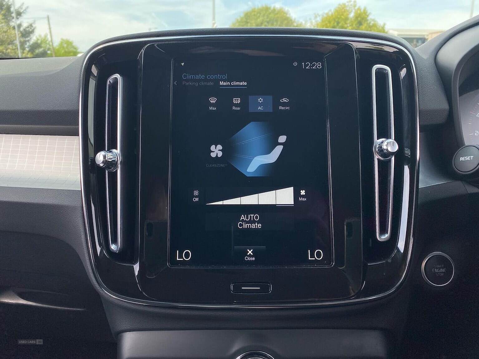 Jan 2021 Volvo XC40 1.5 T3 [163] Momentum 5Dr