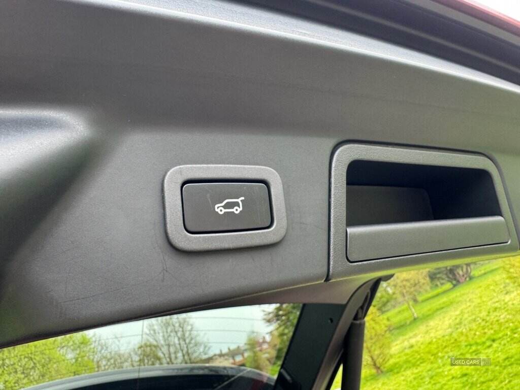 Jun 2019 Land Rover Range Rover Velar 2.0 D180 R-Dynamic SE 5dr Auto