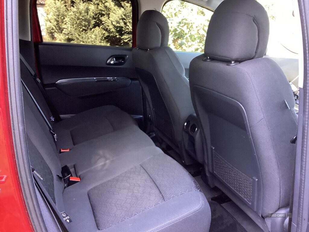Apr 2015 Peugeot 3008 1.6 e-HDi Active 5dr EGC