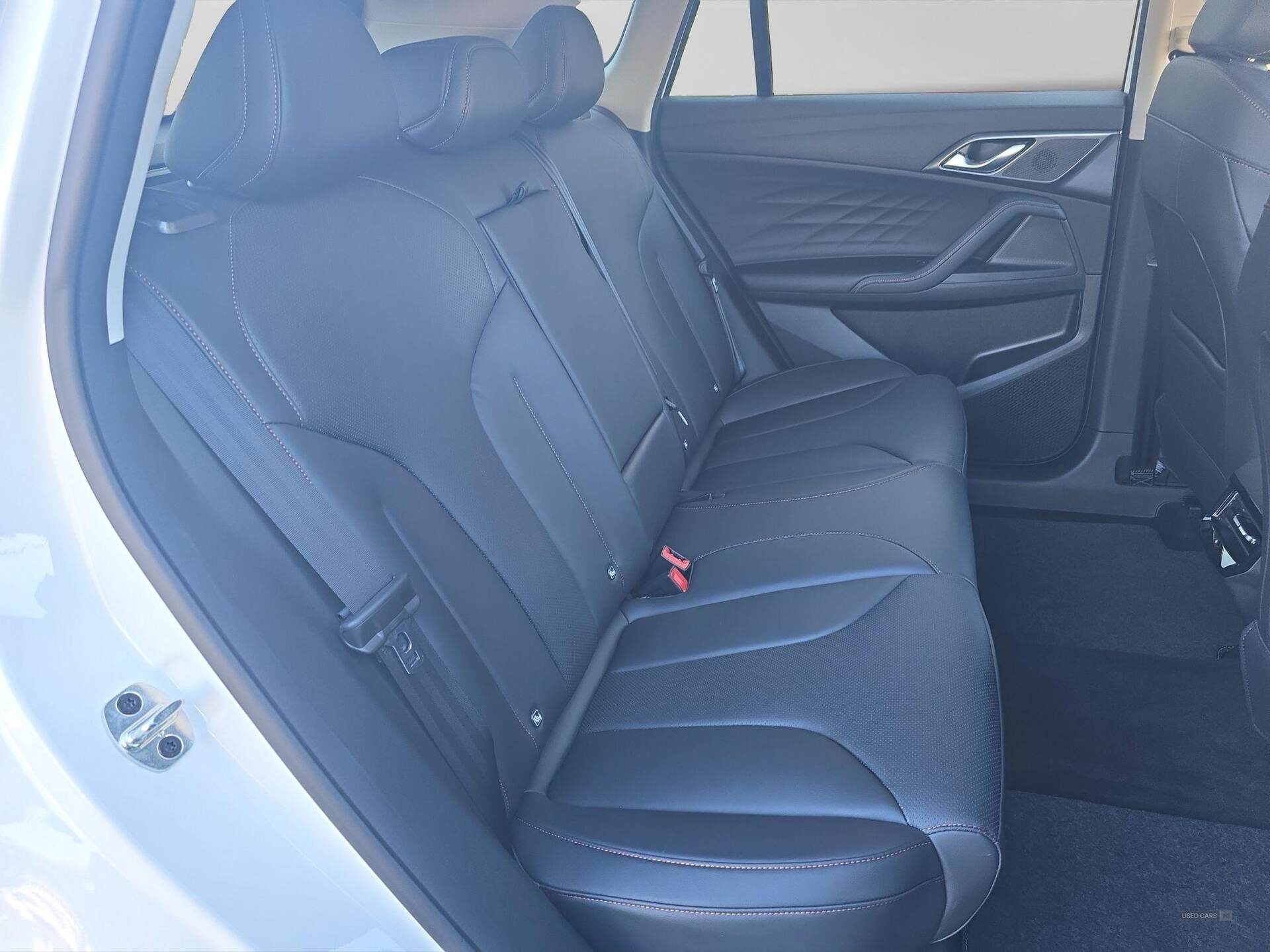 2025 MG HS 1.5 T-GDI 24.7 kWh Trophy Auto Euro 6 (s/s) 5dr