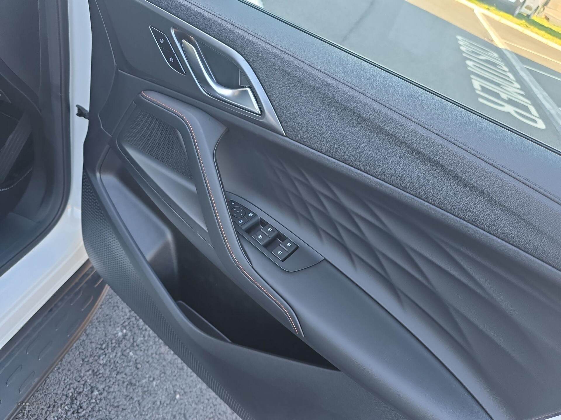 2025 MG HS 1.5 T-GDI 24.7 kWh Trophy Auto Euro 6 (s/s) 5dr